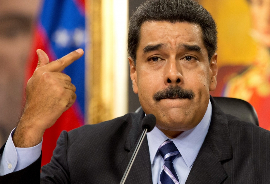 Venezuelan president suggests summit of oil producers in early 2017