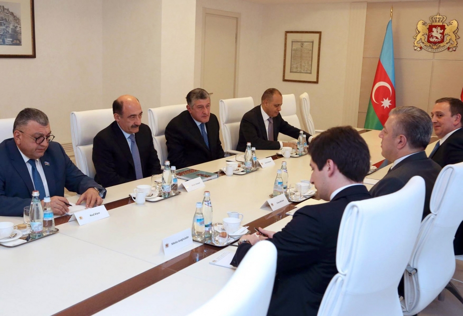 Azərbaycanın mədəniyyət naziri Tbilisidə Gürcüstanın Baş naziri ilə görüşüb