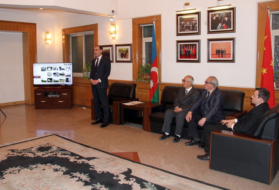 Azerbaijani Embassy in Beijing commemorates national leader Heydar Aliyev