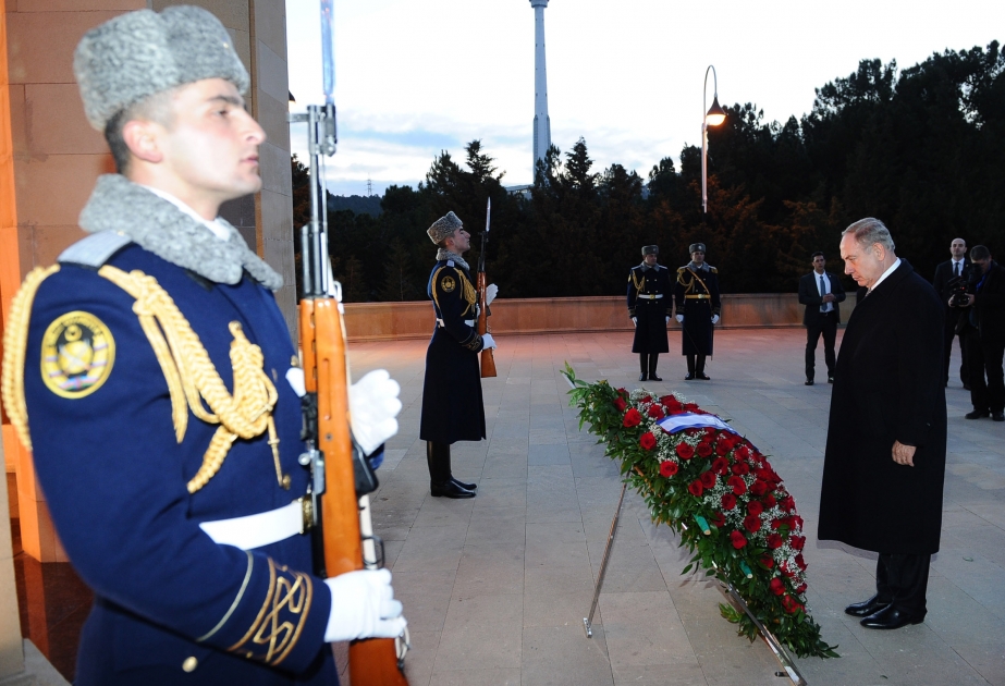Israeli Prime Minister visits Alley of Martyrs in Baku