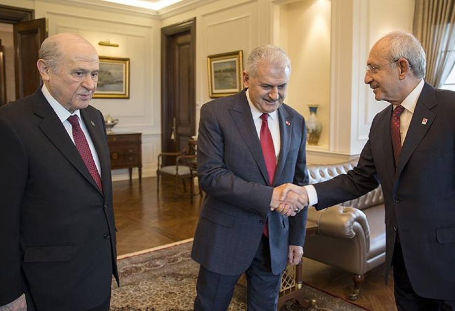 Des dirigeants des partis politiques se réunissent au Conseil des ministres de Turquie