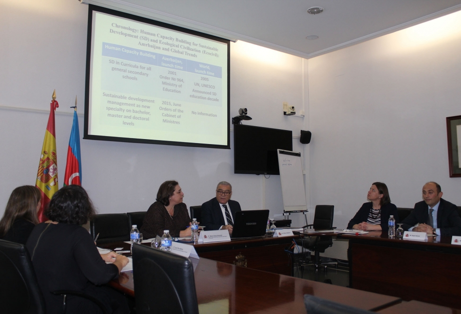 Theoretische und wissenschaftliche Grundlagen der Staatsverwaltung zwischen Aserbaidschan und Spanien