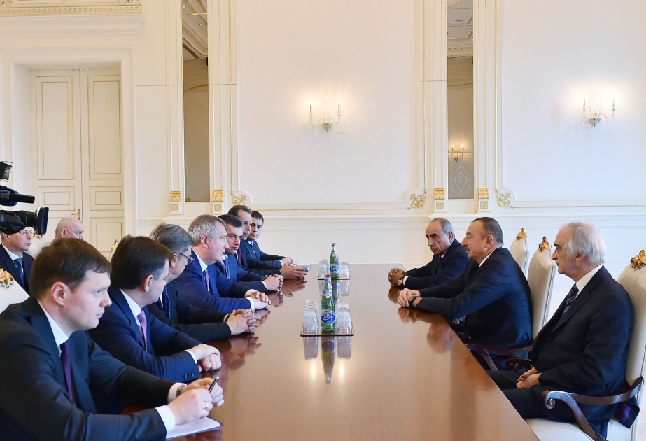 伊利哈姆·阿利耶夫总统接见俄罗斯副总理率领的代表团