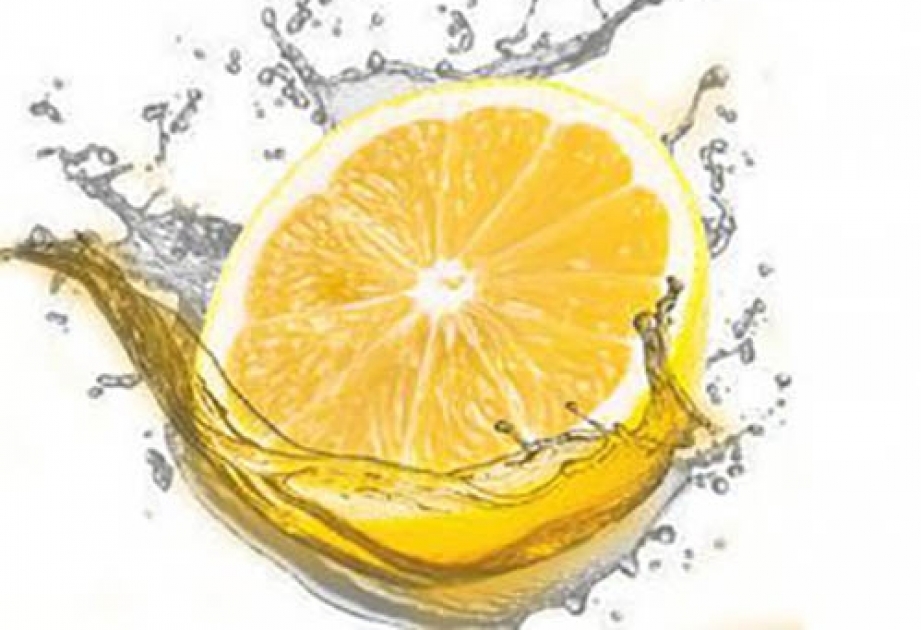 Чем опасен ломтик лимона в коктейле?