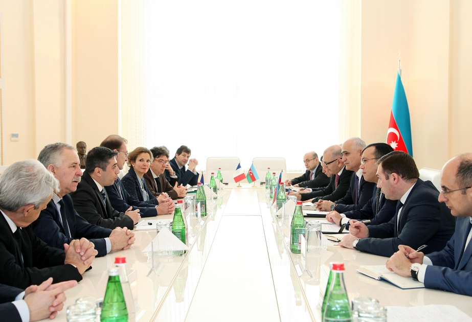 Aserbaidschan und Frankreich unterzeichnen Memorandum of Understanding über interregionale Zusammenarbeit