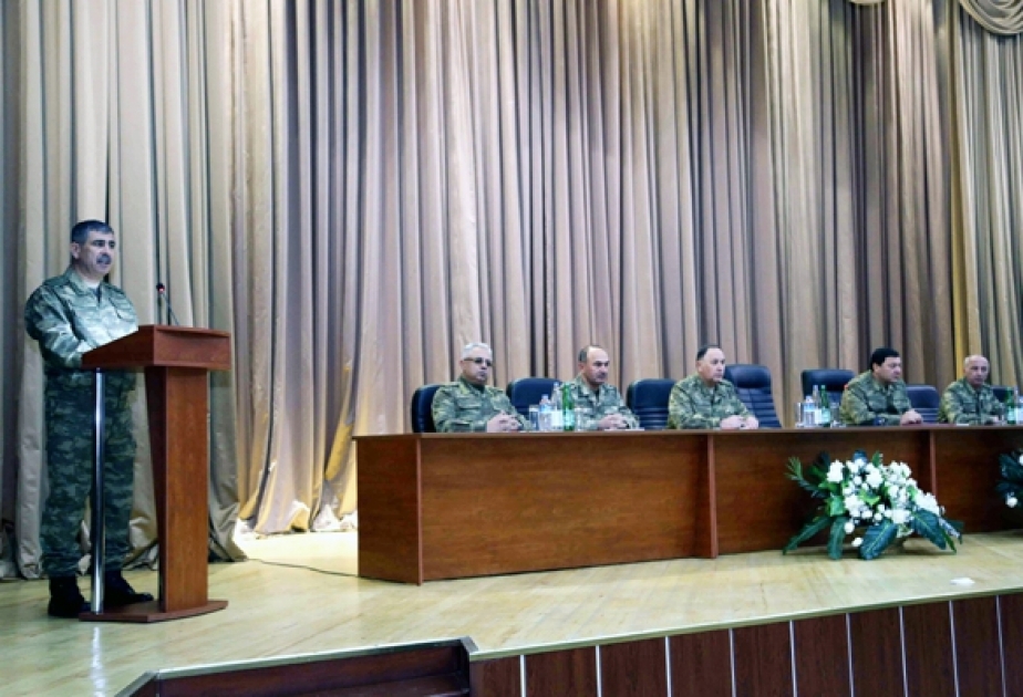 Silahlı Qüvvələrin rəhbər heyəti ilə üçgünlük toplantı keçirilir
