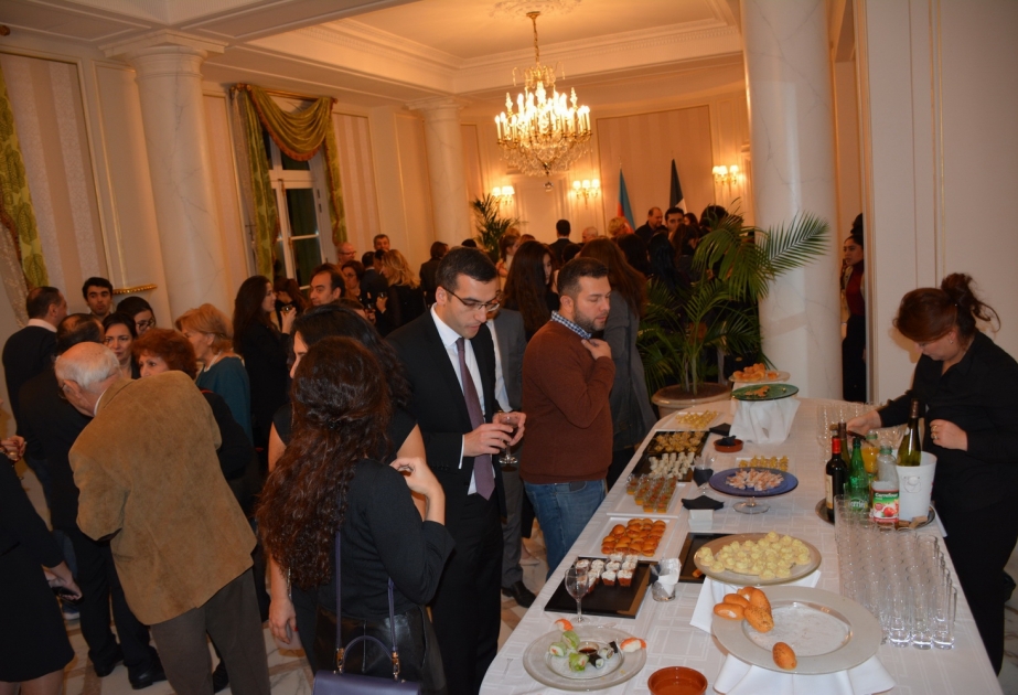 Parisdə Dünya Azərbaycanlılarının Həmrəylik Günü münasibətilə bayram tədbiri keçirilib VİDEO
