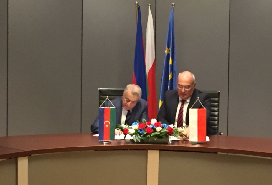 SOCAR Trading, Lotos agree on delivery of oil, LPG, LNG to Poland