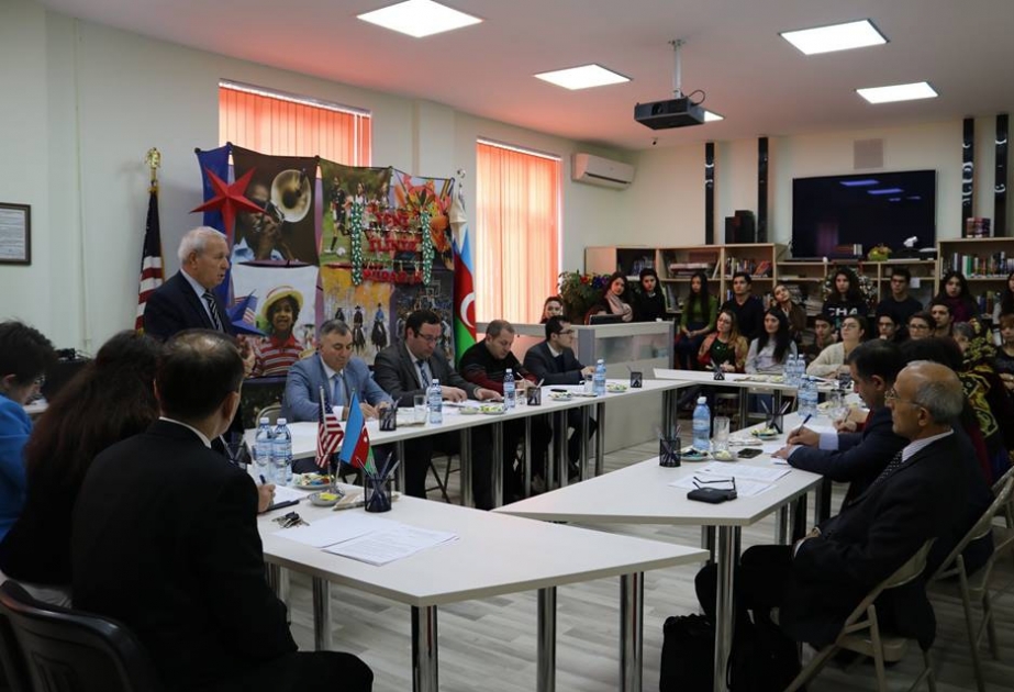 “Azərbaycan və ABŞ multikulturalizm modelləri: müqayisəli təhlil” mövzusunda “dəyirmi masa” keçirilib