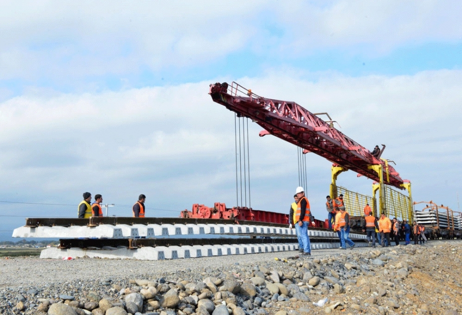 الوزير: جسر السكك الحديدية على نهر استارا جاهز للاستعمال