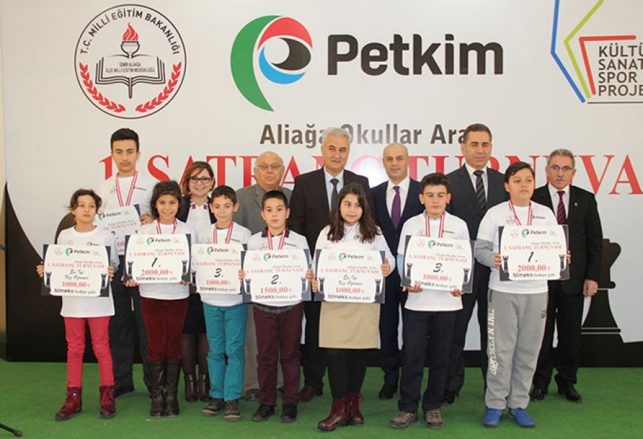 “Petkim”in dəstəyi ilə İzmir məktəbliləri arasında şahmat turniri keçirilib