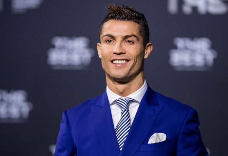 Kriştiano Ronaldo 2016-cı ilin ən yaxşı futbolçusu seçilib