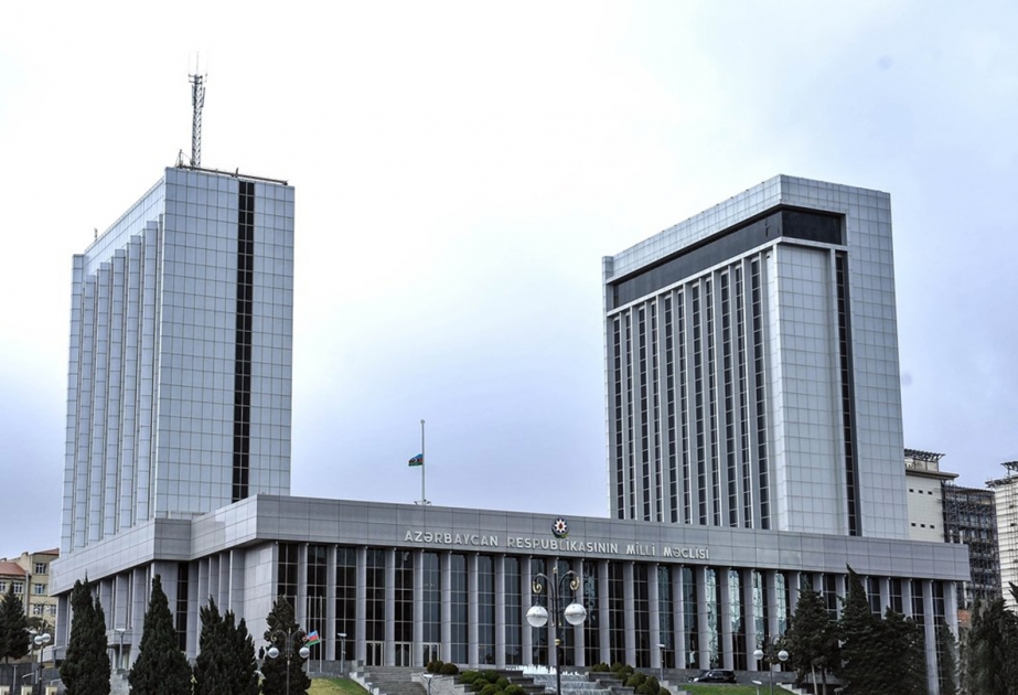 国民议会代表团将出席伊朗前任总统葬礼