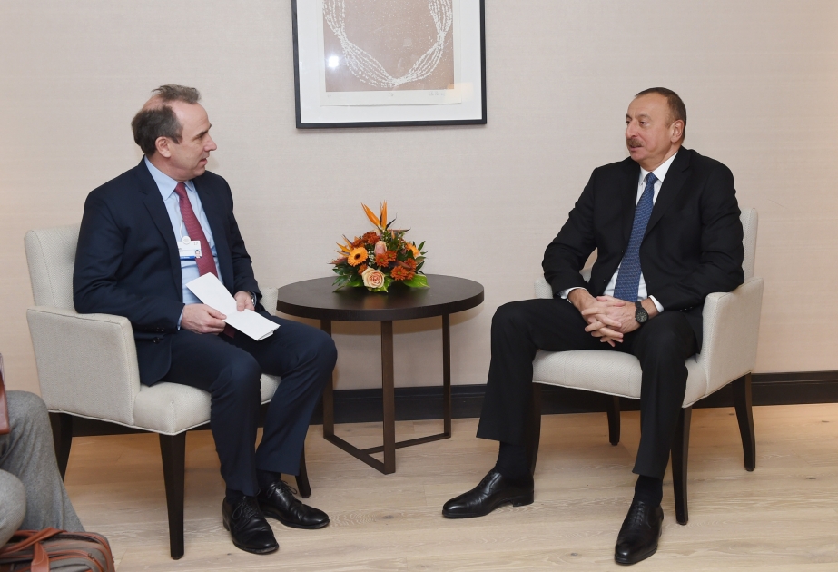 President Ilham Aliyev met with Chief Executive Officer of LafargeHolcim VIDEO
