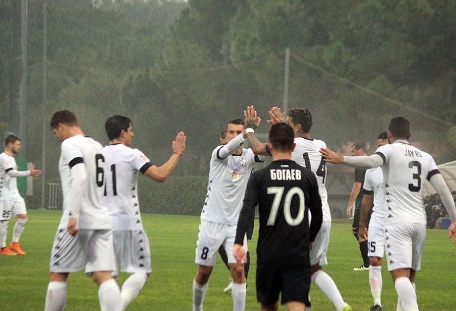Football : rencontre Neftchi-Tosno terminée par un match nul