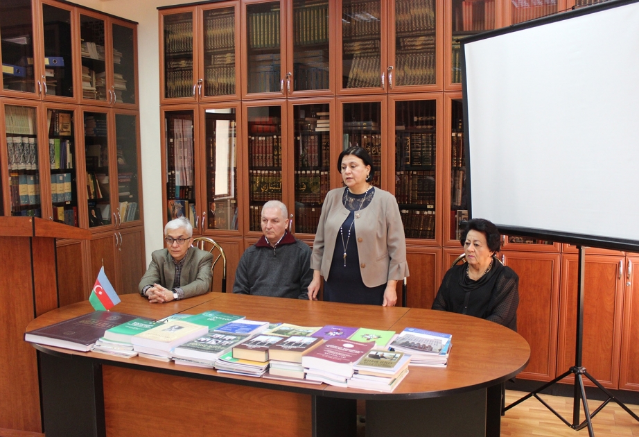 Şərqşünaslıq İnstitutunda şəhidlik zirvəsinə ucalan mərd Vətən övladlarının xatirəsi anılıb