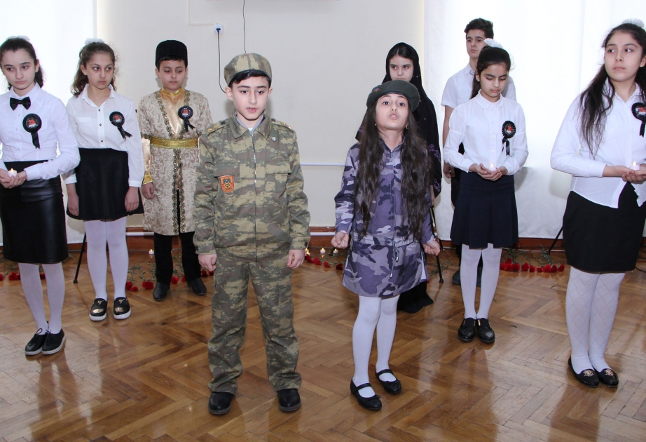 Vətən şəhidləri ilə ucalar