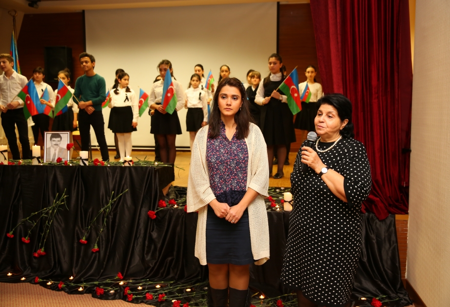 Təhsil Kompleksində 20 Yanvara həsr olunmuş ədəbi-bədii kompozisiya nümayiş etdirilib
