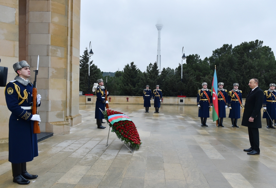 President Ilham Aliyev paid tribute to 20 January martyrs VIDEO