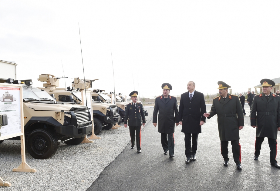 Le président de la République inaugure une nouvelle cité militaire VIDEO