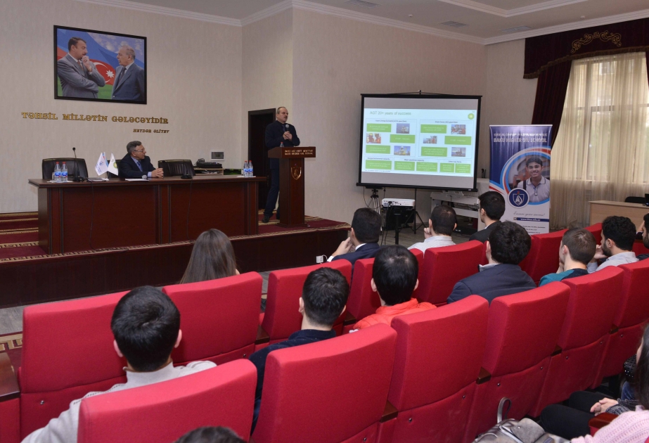 BP-Azerbaijan Vice President makes presentation at BHOS