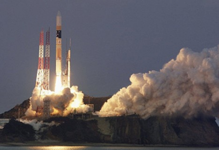 В Японии запустили первый военный спутник связи