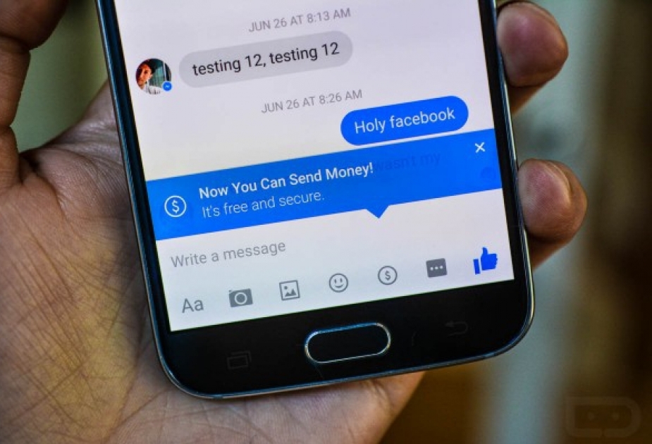 Facebook начала показывать рекламу в приложении Messenger