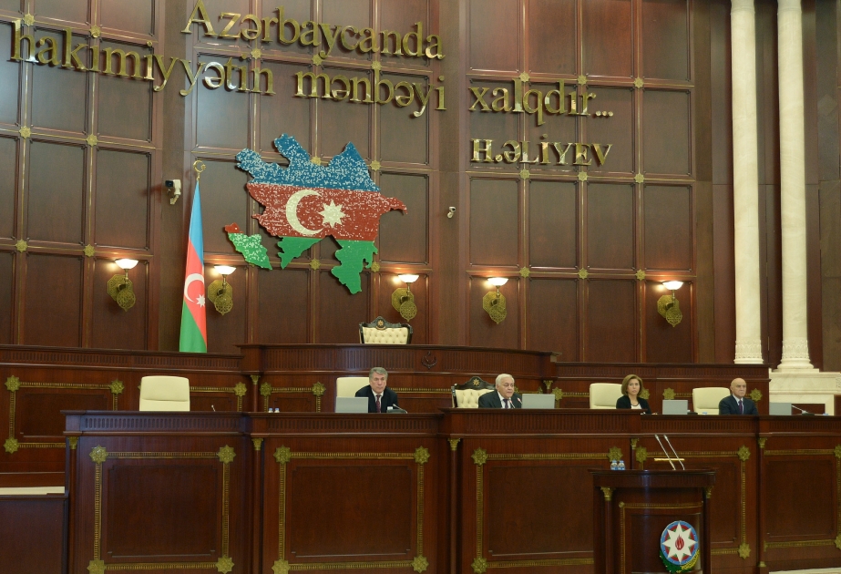 Milli Məclisin yaz sessiyasında ilk plenar iclası keçirilib