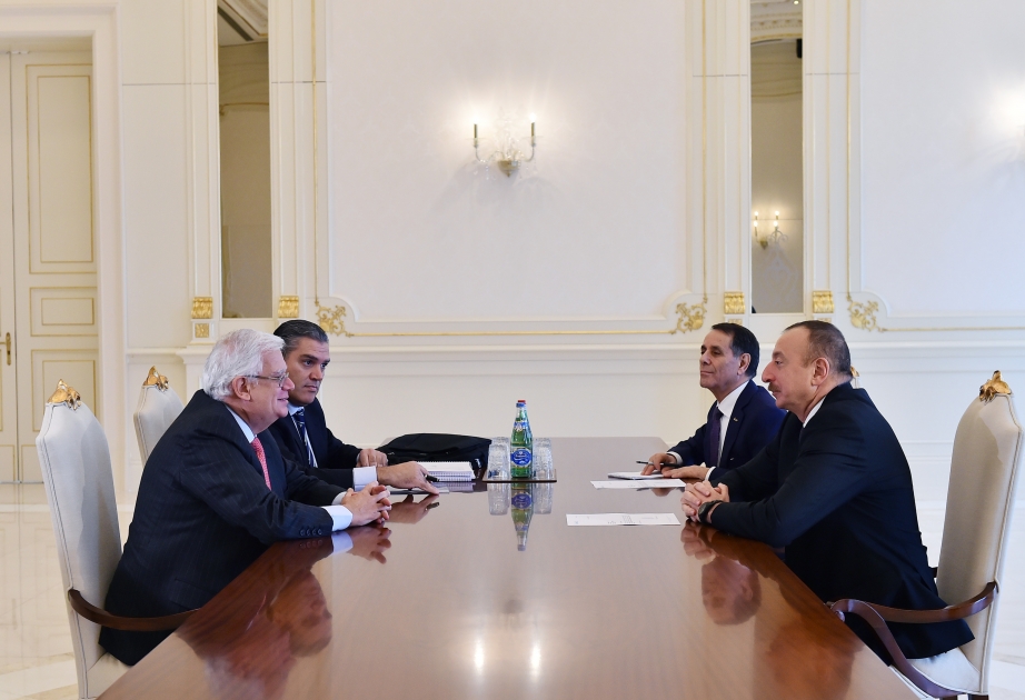 Präsident Ilham Aliyev empfängt CDI-Vizepräsidenten VIDEO