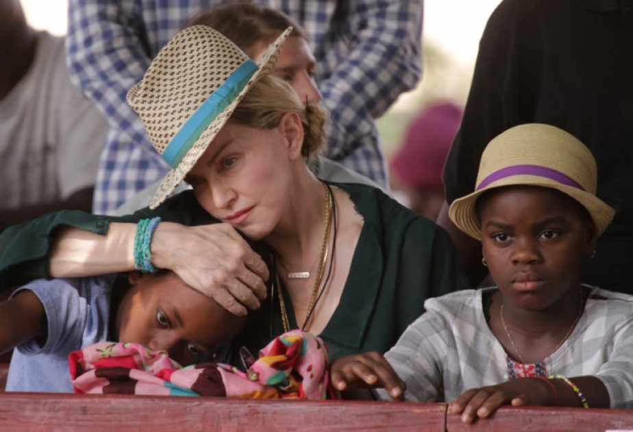Madonna adoptiert zwei Töchter aus Malawi