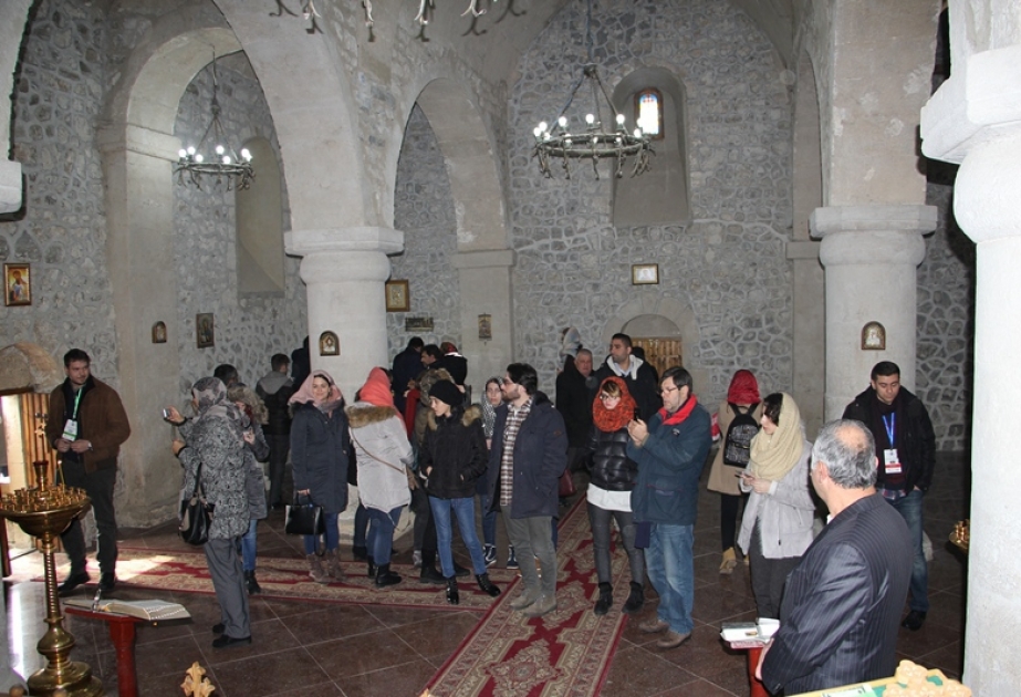 IV Beynəlxalq multikulturalizm məktəbinin iştirakçıları Qəbələdə