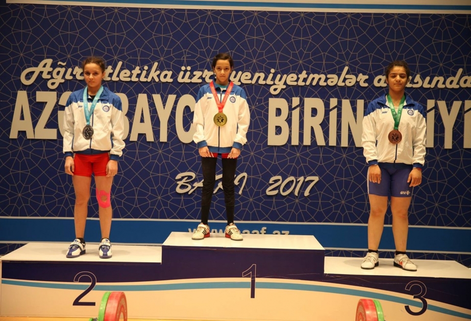 Ağır atletika üzrə ölkə birinciliyinin ilk qalibləri müəyyənləşib