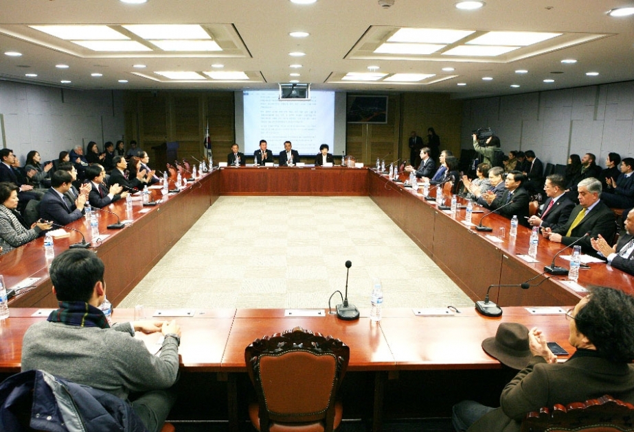 Xocalı soyqırımının ildönümü ilə əlaqədar Koreya parlamentində fotosərgi və seminar keçirilib