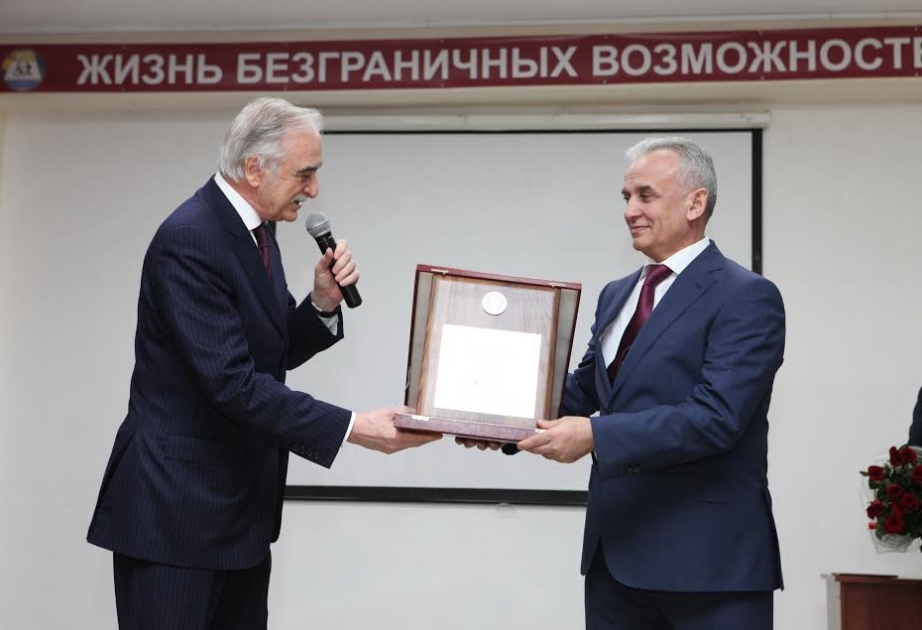 “Azərbaycan Respublikası Prezidentinin Fəxri Diplomu” Moskva Dövlət Humanitar-İqtisad Universitetinin rektoruna təqdim edilib