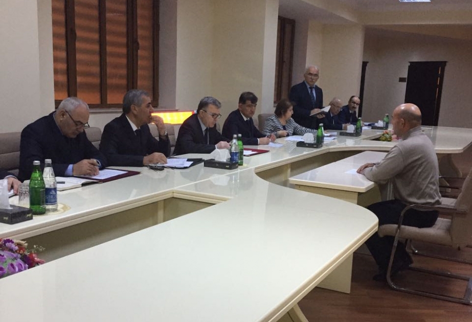 Ekologiya və təbii sərvətlər naziri Hüseyn Bağırov Kürdəmir şəhərində vətəndaşları qəbul edib