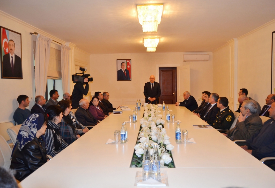 Xocalılı məcburi köçkünlərlə görüş