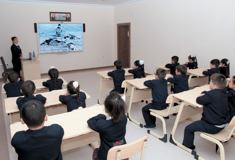 Muxtar respublikada bir dərs saatı Xocalı soyqırımına həsr olunub