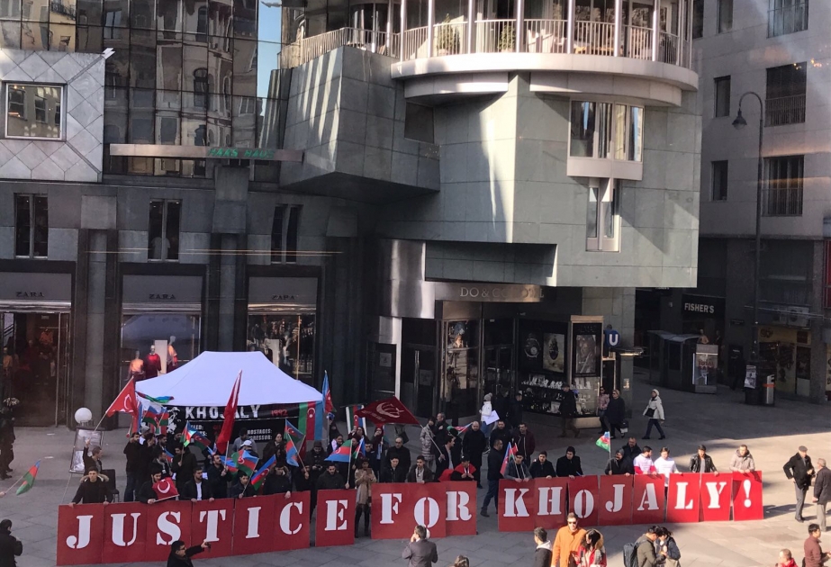 Xocalı soyqırımının 25-ci ildönümü münasibətilə Vyanada aksiya keçirilib
