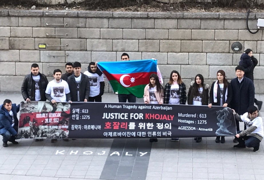 Xocalı soyqırımının 25-ci ildönümü ilə əlaqədar Seulda yürüş keçirilib