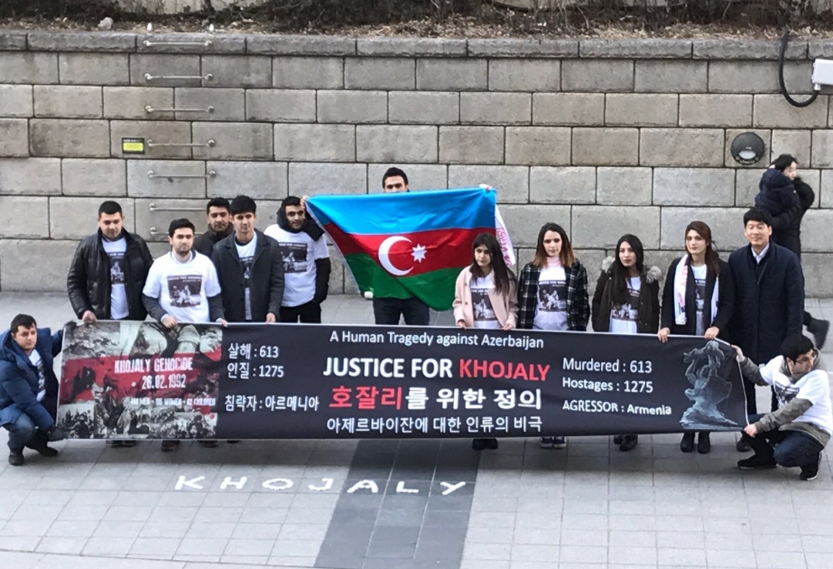 Azerbaijanis march in Seoul to commemorate Khojaly victims