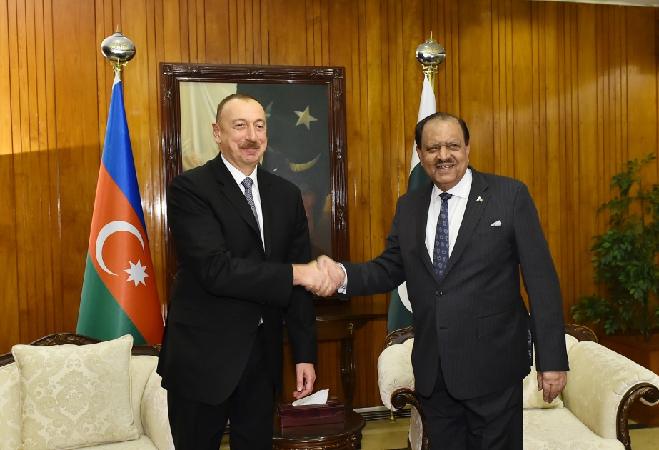 President Ilham Aliyev met with Pakistani President Mamnoon Hussain VIDEO