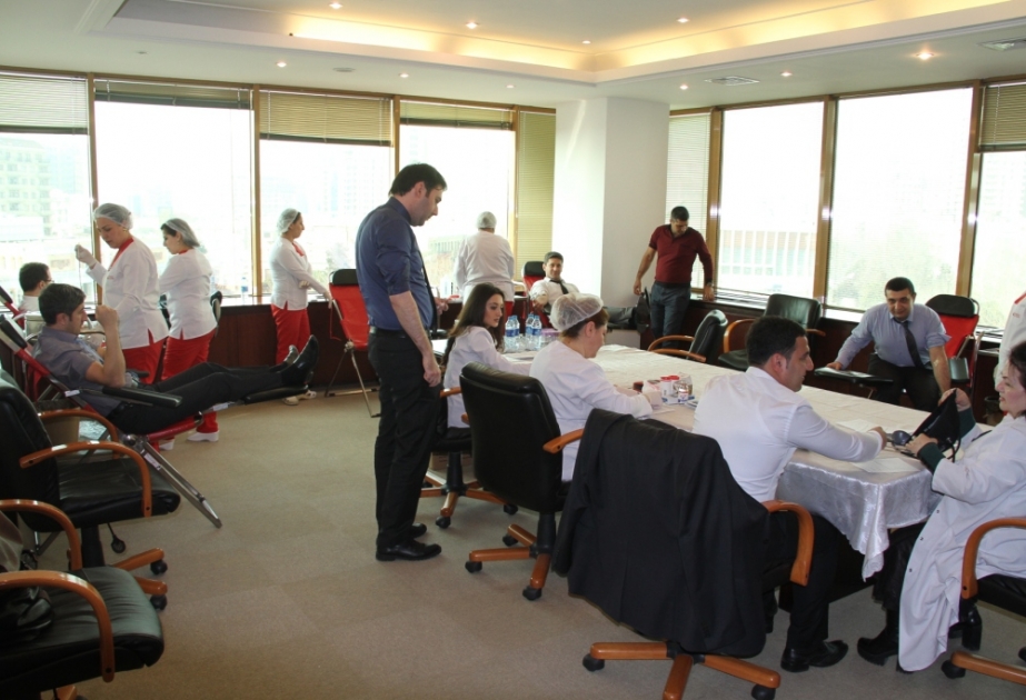 Mərkəzi Bankın əməkdaşları hemofiliyalı və talassemiyalı xəstələr üçün qan verib