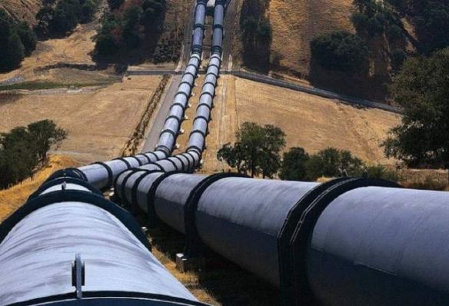 نقل نحو مليوني طن من البترول الأذربيجاني عبر خط أنابيب ب ت ج في فبراير