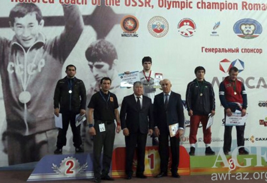 Young Azerbaijani freestyle wrestlers win two medals in Yakutsk