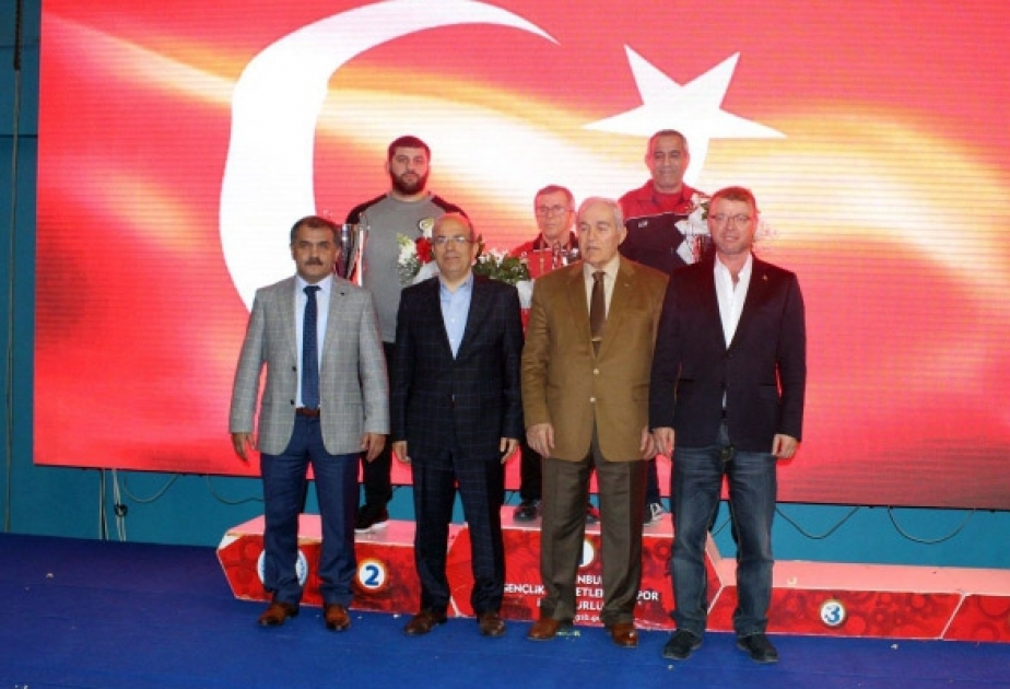 Azerbaijani wrestlers earn three medals in Istanbul