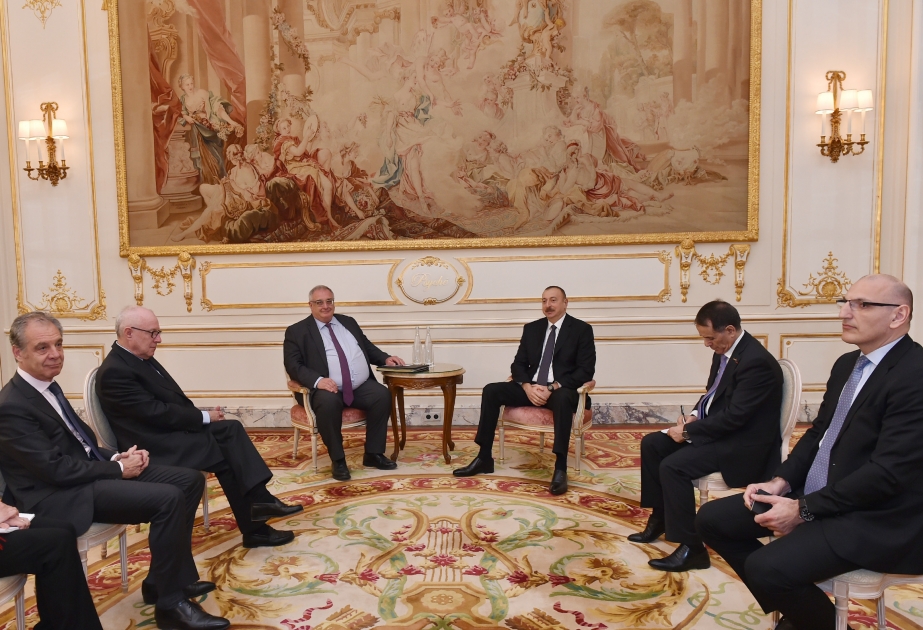 President Ilham Aliyev met with Chairman and Chief Executive Officer of DCNS in Paris VIDEO