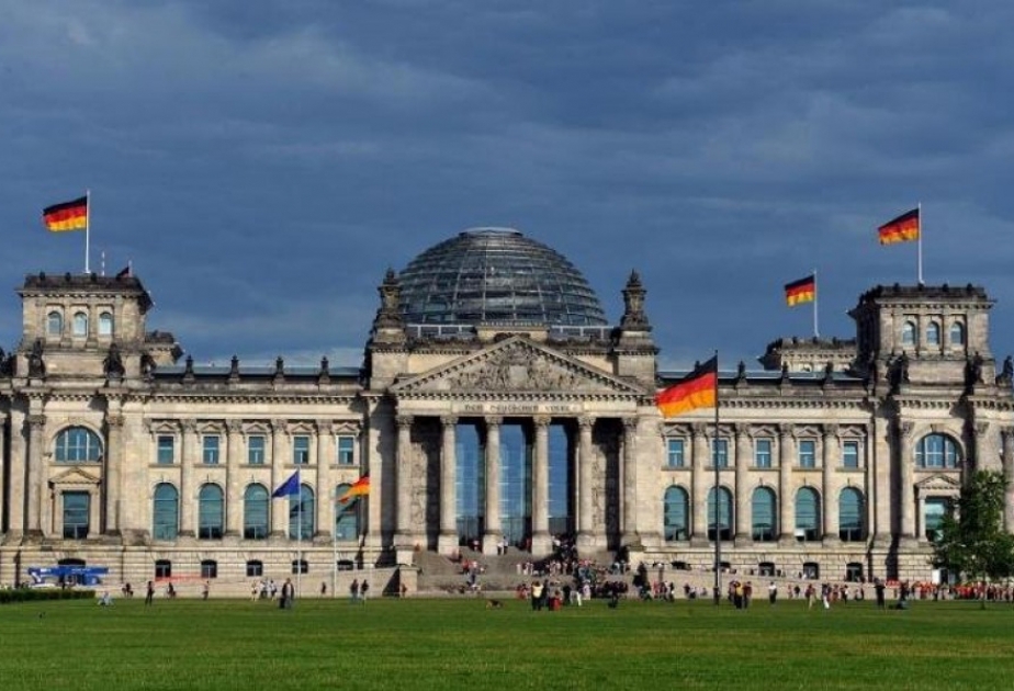 German MPs adopt declaration on Khojaly Massacre
