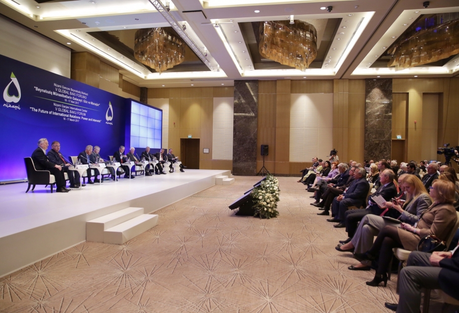 Forum çərçivəsində “Avropanın gələcəyi” mövzusu ətrafında geniş müzakirələr aparılıb VİDEO