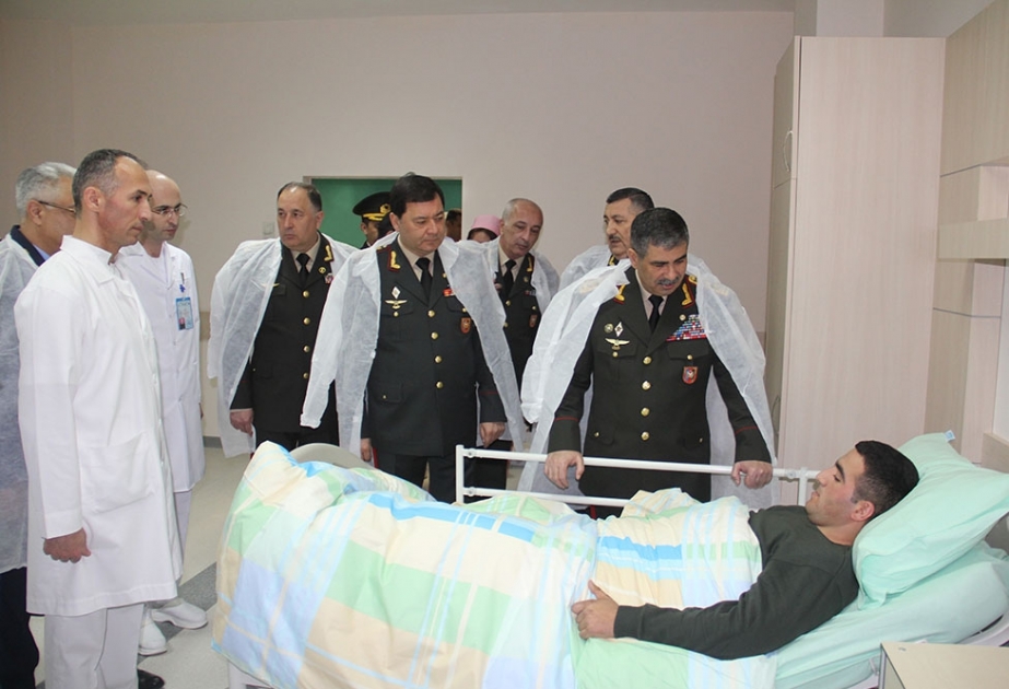 Müdafiə Nazirliyinin rəhbərliyi Novruz bayramı münasibətilə hərbi hospitalda olub