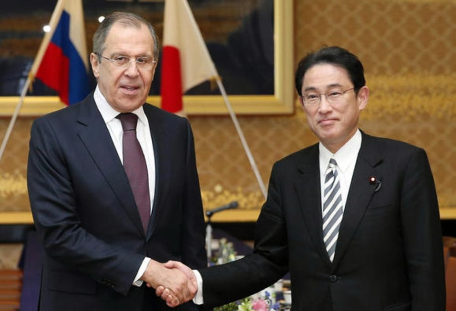 Le Premier ministre japonais effectuera une visite en Russie en avril